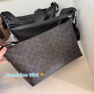 NWT COACH Finn Crossbody Bag Signature Canvas CCG21 Silver BLACK SIGNATURE